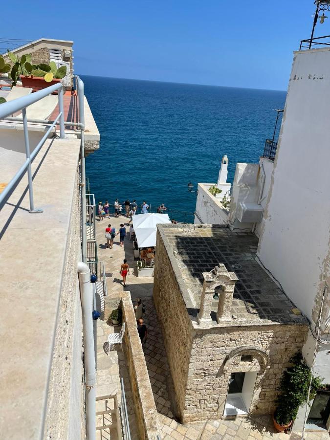 Апартаменты Dimora La Terrazza Полиньяно-а-Маре Экстерьер фото